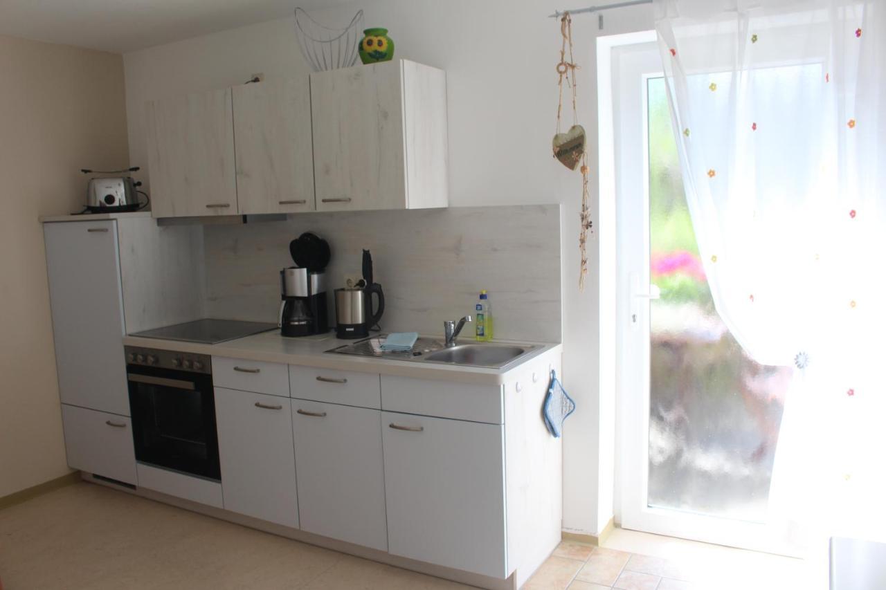Basislager Hohnstein - Familie Loesel Appartement Ehrenberg  Buitenkant foto